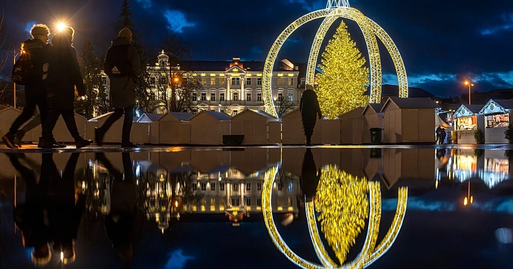 La fièvre de Noël touche déjà les villes du monde | Africanews