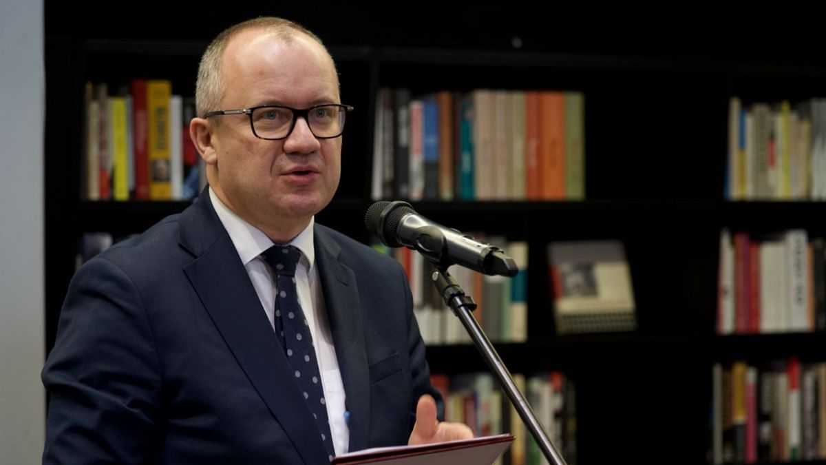 Élesen bírálta Orbán EU-ellenes irányvonalát a lengyel igazságügyi miniszter