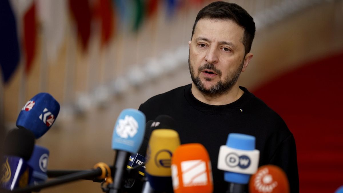 Ukraine : l'UE met en garde contre des négociations précipitées avec la Russie