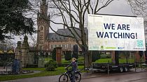 billboard proklimatyczny przed Międzynarodowym Trybunałem Sprawiedliwości w Hadze w Holandii