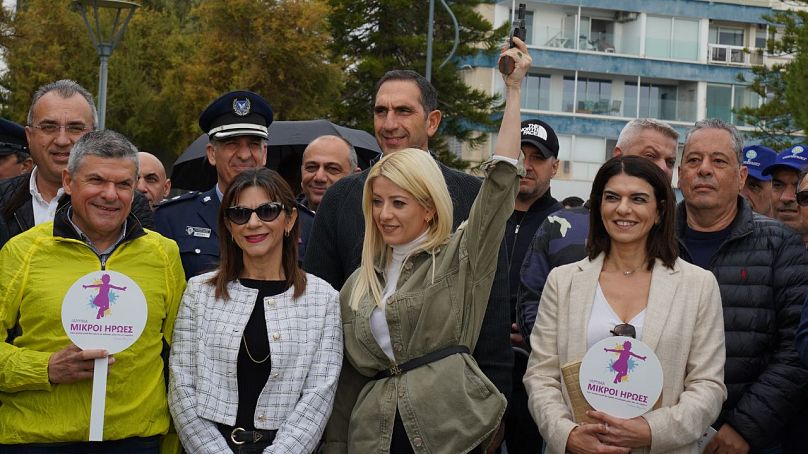 Η πρόεδρος της Κυπριακής Βουλής, Αννίτα Δημητρίου, δίνει την έναρξη της «Πορείας Αγάπης»
