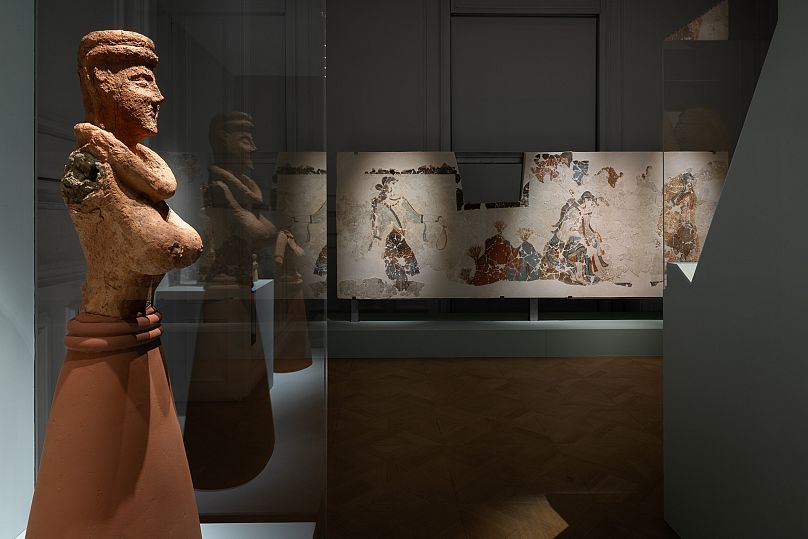 «Κυκλαδίτισσες: Άγνωστες ιστορίες γυναικών των Κυκλάδων»