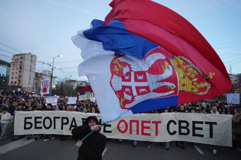 „Belgrád újra a világ része” – üzenték a tiltakozók, 2024. december 22-én