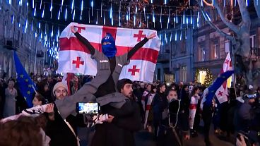 People protesting in Tbilisi, Georgia demanding political changes, 25/12/2024.