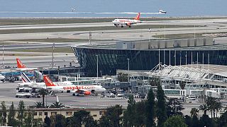 France : un sans-abri tente de rentrer en Tunisie par la soute d'un avion