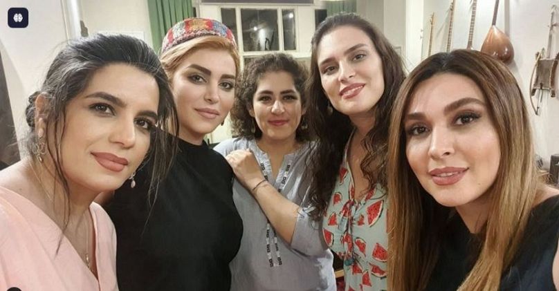 هانا کامکار در جمع زنان خواننده 