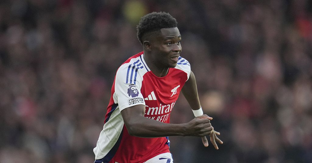 England star Bukayo Saka reunites with his first ever football coach, Colin Nixon England star Bukayo Saka reunites with his first ever football coach, Colin Nixon