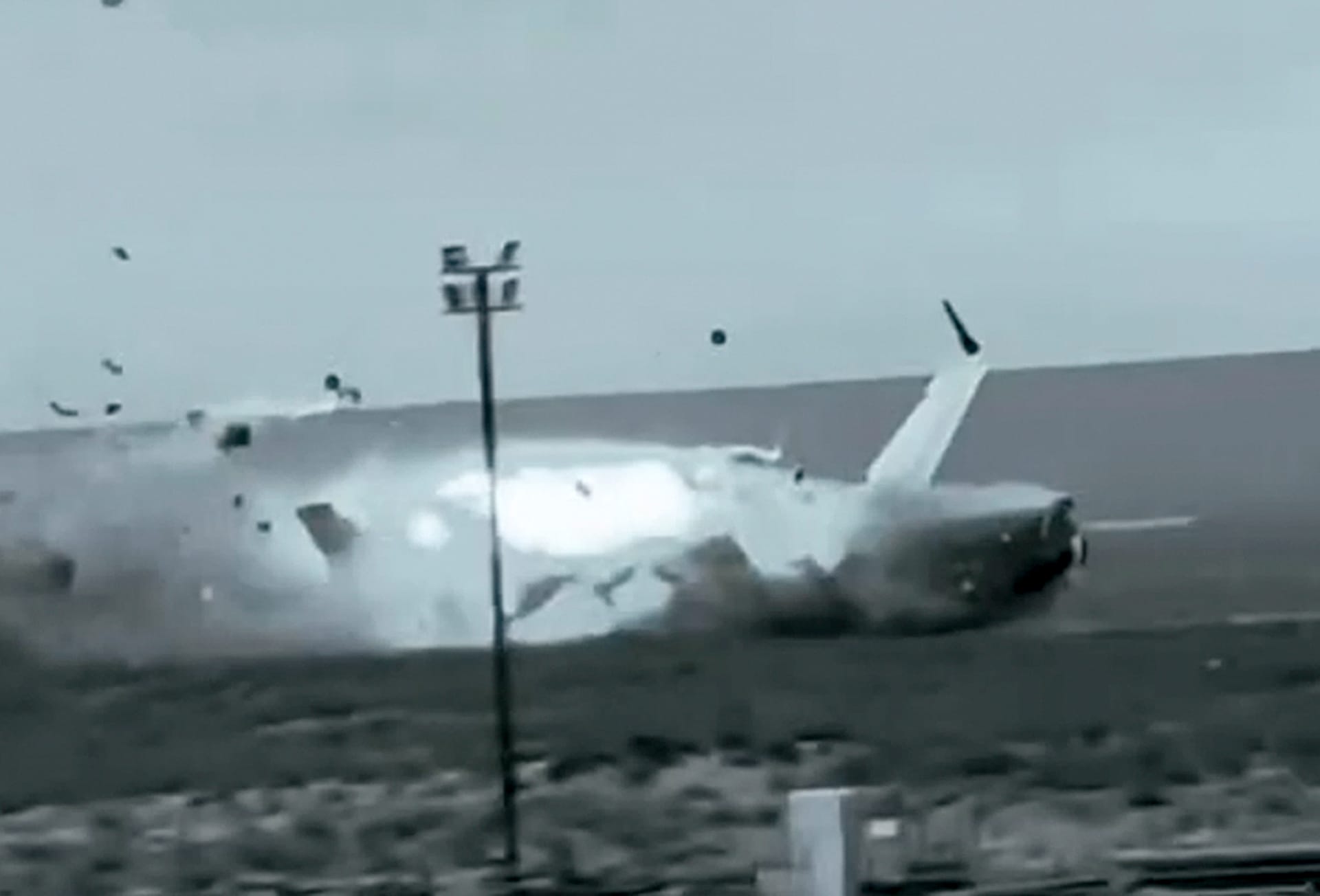 Aereo precipitato in Kazakistan, Stati Uniti: prove di intelligence su ...