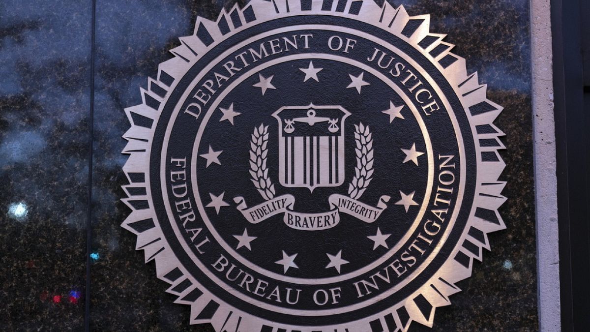 مكتب التحقيقات الفدرالي "FBI" يعثر على أكبر مخبأ للمتفجرات محلية الصنع في تاريخ الوكالة