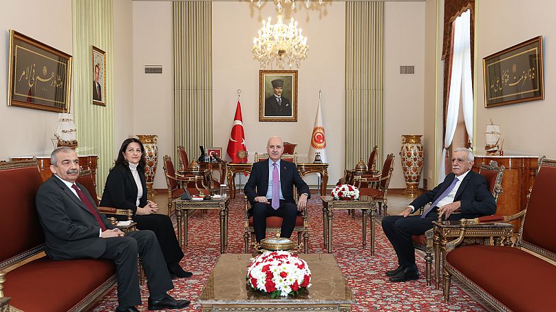 Ahmet Türk, Pervin Buldan ve Sırrı Süreyya Önder'den oluşan DEM Parti heyeti TBMM Başkanı Numan Kurtulmuş ile görüştü.
