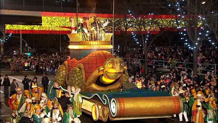 Three Kings parade lights up the streets of Madrid