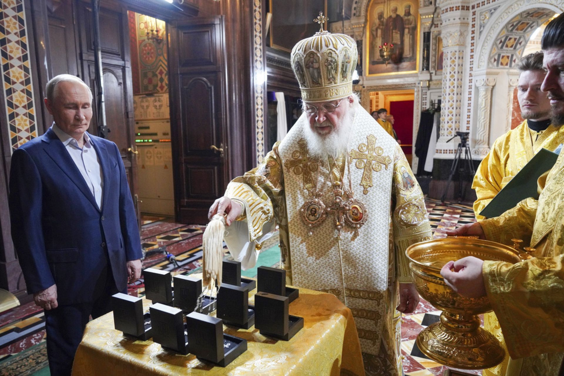 Putin asks Russian Orthodox church patriarch to consecrate Christmas