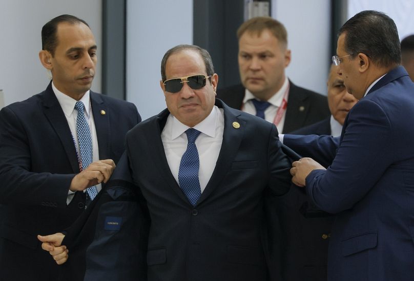 الرئيس المصري عبد الفتاح السيسي يصل إلى قمة بريكس في قازان، روسيا، الأربعاء، 23 أكتوبر 2024. 