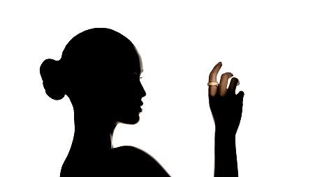 Ultrahuman's 'desert rose' style luxury smart ring.