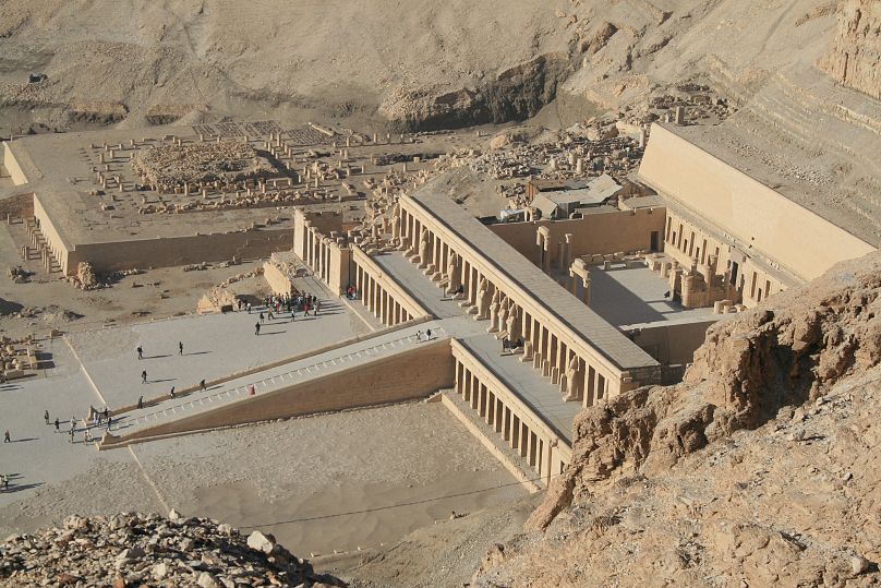 معبد وداع ملکه حتشپسوت در دره پادشاهان مصر
