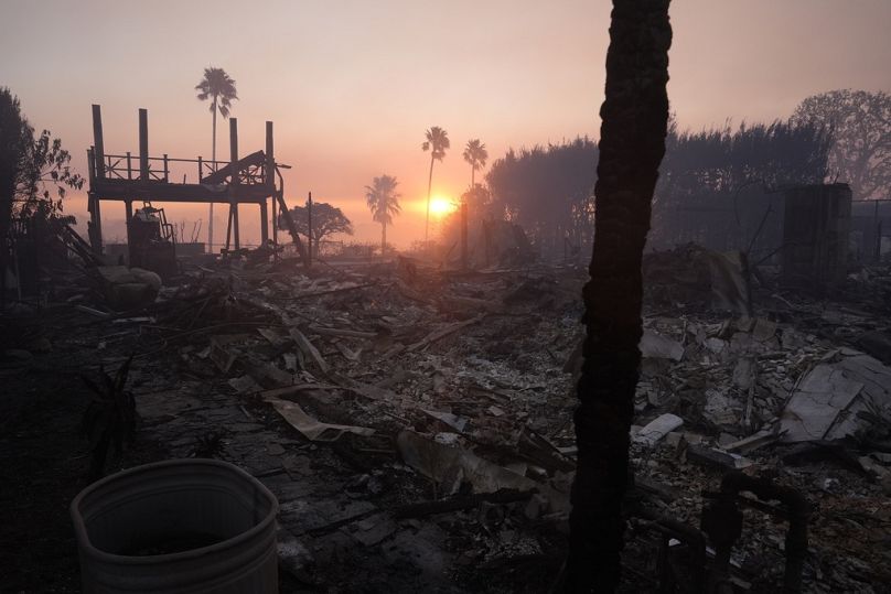 Das Palisades-Feuer hat im Stadtteil Pacific Palisades in Los Angeles am Donnerstag, den 9. Januar 2025, ein Wohnviertel verwüstet.
