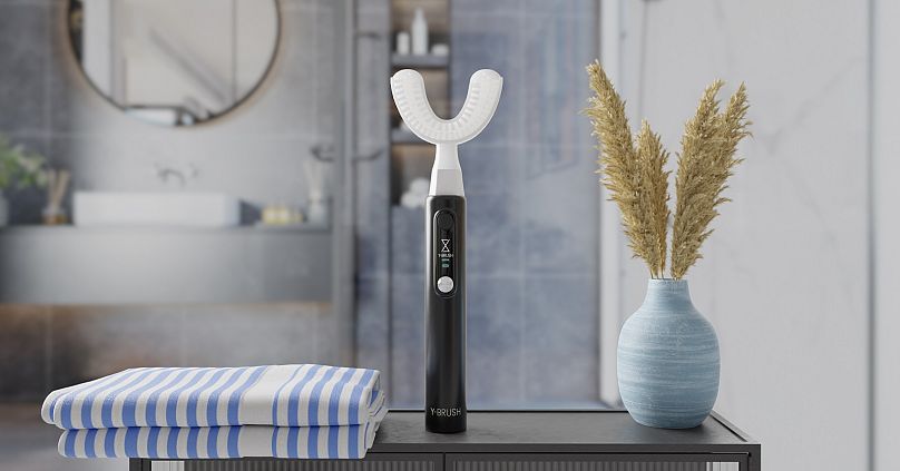 DuoBrush's Y-Brush Ultra
