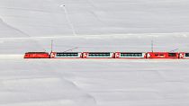 Treno nella neve