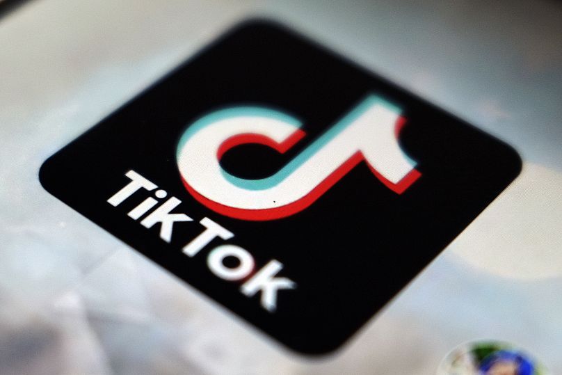 Vista del logotipo de la aplicación TikTok en Tokio, 28 de septiembre de 2020.