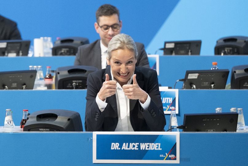 Alice Weidel na convenção do AfD depois de ser formalmente candidata a chanceler da Alemanha.