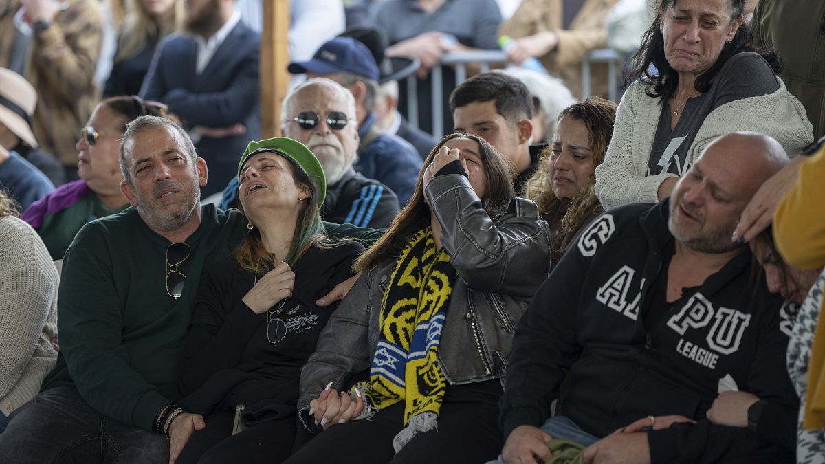 بايدن يدعو لوقف فوري للنار في غزة والجيش الإسرائيلي يغير أساليب قتاله بشمال القطاع بعد تكبده خسائر