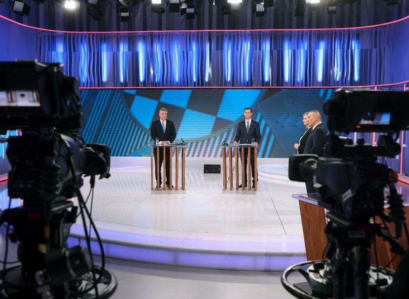 A két elnökjelölt, Zoran Milanović és Dragan Primorac televíziós vitája a második forduló előtt, 2025. január 7-én