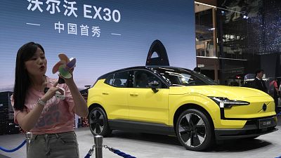 Imagen de archivo del pequeño SUV totalmente eléctrico Volvo EX30 presentado durante Auto China 2024 en Pekín el año pasado.