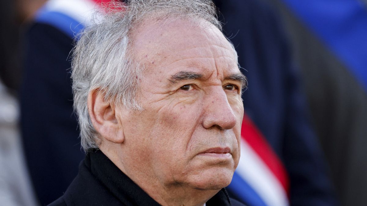 France : suspendre ou pas la réforme des retraites, le dilemme de François Bayrou