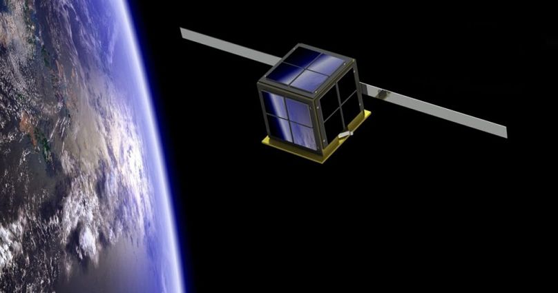 Il satellite, che assomiglia a un cubo, sarà posizionato a circa 500 chilometri sopra la Terra