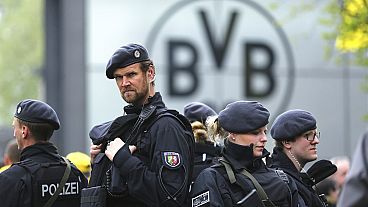 Operazione di polizia durante una partita di Bundesliga - ARCHIVIO