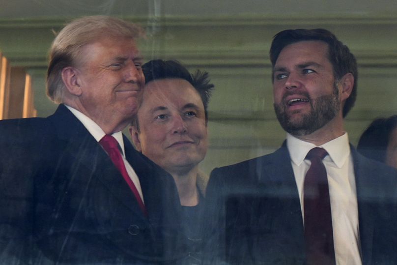 Il presidente eletto Donald Trump, Elon Musk e il vicepresidente eletto JD Vance, 14/12/2024