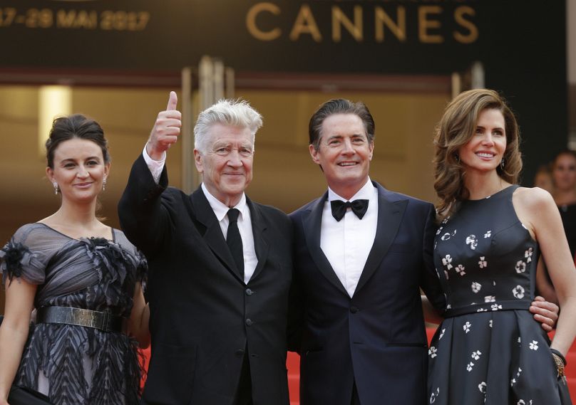 Emily Stofle, David Lynch, l'acteur Kyle MacLachlan et Desiree Gruber lors de la projection de la série télévisée « Twin Peaks » à Cannes, le 25 mai 2017. 