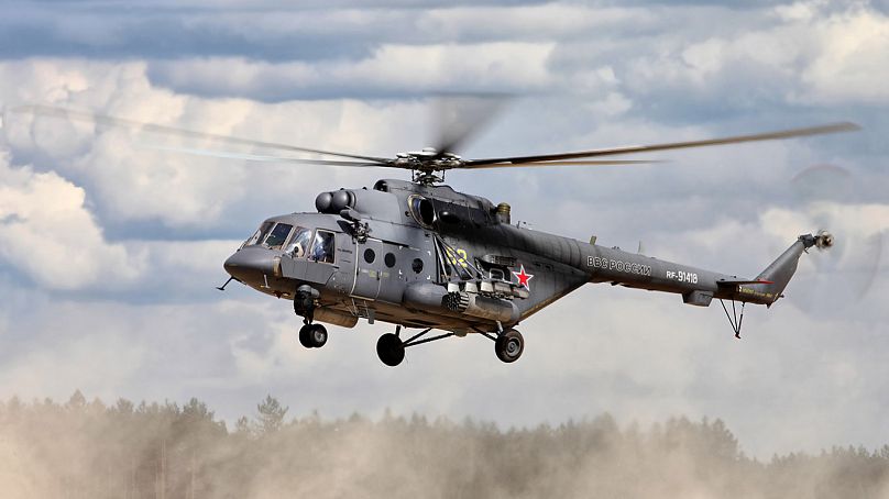 MI-8 típusú orosz katonai helikopter