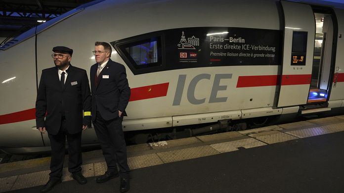 Daredevil Hungarian clings to German fast train after cigarette break