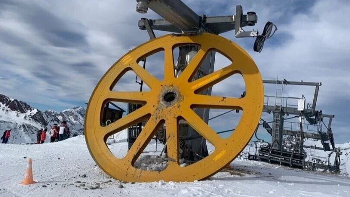 At least 30 people injured in Spain after chairlift collapse at ski resort