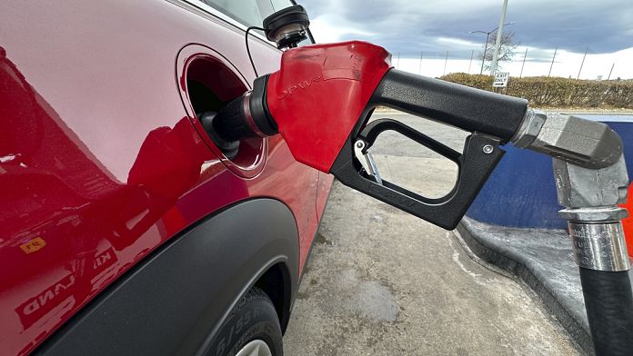 Prezzi del carburante: dopo l'ingresso nell'area Schengen i romeni fanno benzina in Bulgaria