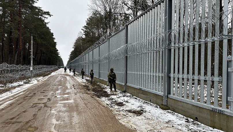 The Polish-Belarusian border is equipped with thermovision cameras and sensor cables.