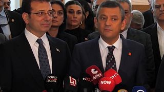 İmamoğlu ve Özel.