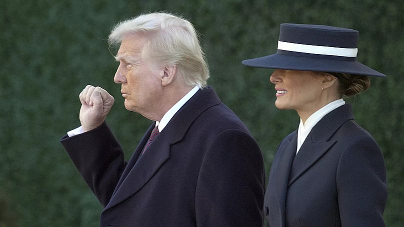 First Lady'nin tören kombini dikkatleri çekti