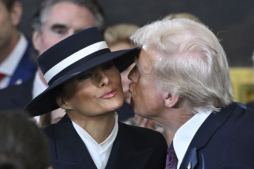 Trump y su mujer, Melania, durante la ceremonia. 
