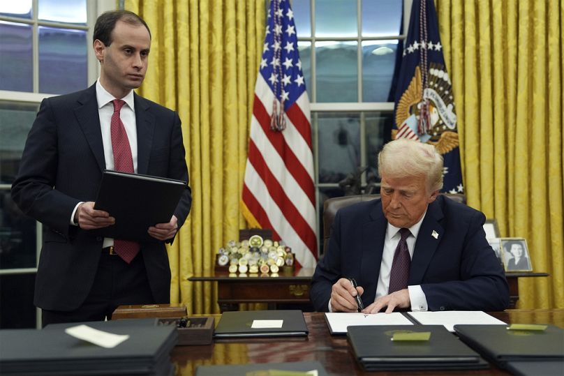 Donald Trump beiktatását követően azonnal munkához látott.