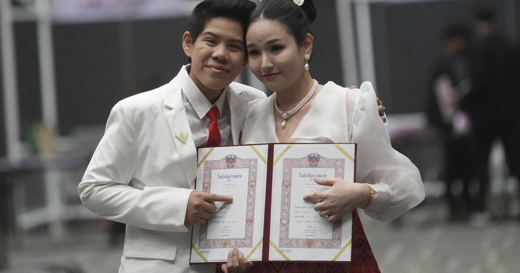 Thailand LGBTQ+ couples celebrate equal marriage rights Thailand LGBTQ+ couples celebrate equal marriage rights