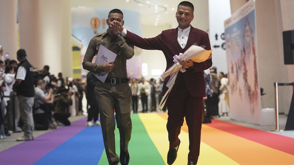 À Bangkok, la loi accorde l'égalité de statut aux couples mariés LGBTQ