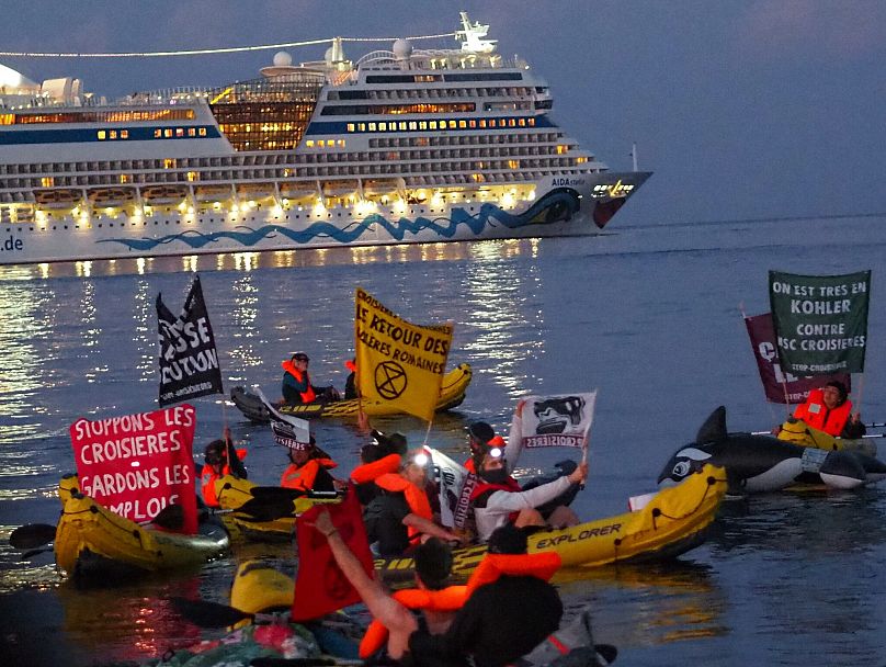 Stop Croisières protestors blocked the port of Marseille last year.