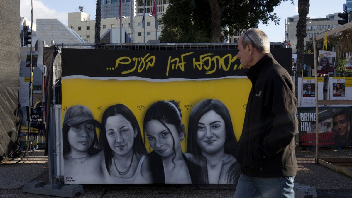 477 nap után szabadon engedett a Hamász négy izraeli katonanőt