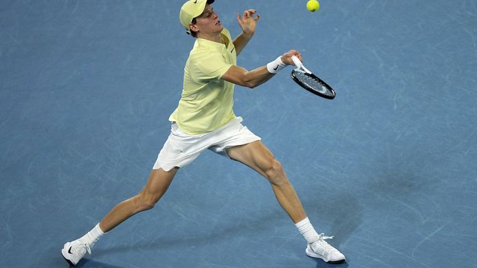 Sinner vince gli Australian Open per la seconda volta: batte il numero 2 Zverev 3 set a 0