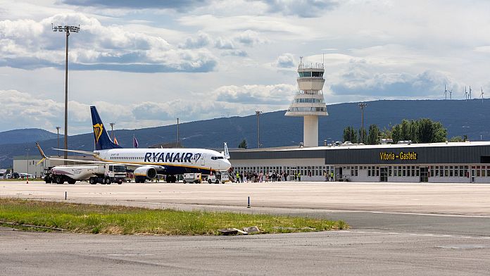 Il CEO di Ryanair attacca il ministro spagnolo dopo le accuse di ricatto sui tagli dei seggi nel 2025 1 696x392 cmsv2 7a07ce26 47ee 520f a30f ea208829f2b9 9007798