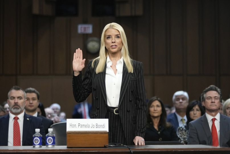 Pam Bondi a Szenátus előtt
