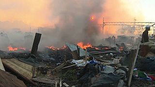 Afrique du Sud : un incendie ravage des abris informels à Johannesburg