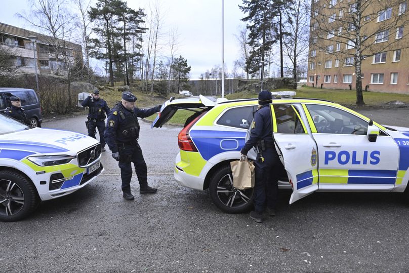 Operazioni di polizia a Södertälje, a sud di Stoccolma, 30 gennaio 2025, dopo l'uccisione di Salwan Momika in un appartamento